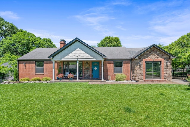 1135 Riverwood Dr, Nashville, TN 37216 - single story home with covered porch, a front lawn, a chimney, and brick siding