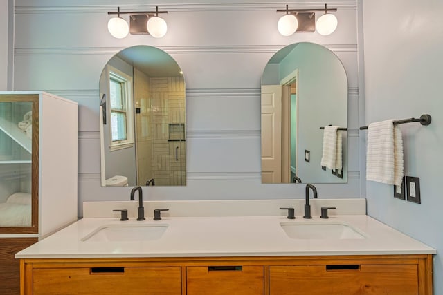 1135 Riverwood Dr, Nashville, TN 37216 - bathroom featuring double vanity and an enclosed shower