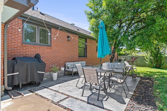 1135 Riverwood Dr, Nashville, TN 37216 - view of patio with grilling area and an outdoor hangout area