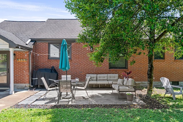 1135 Riverwood Dr, Nashville, TN 37216 - view of patio featuring an outdoor hangout area