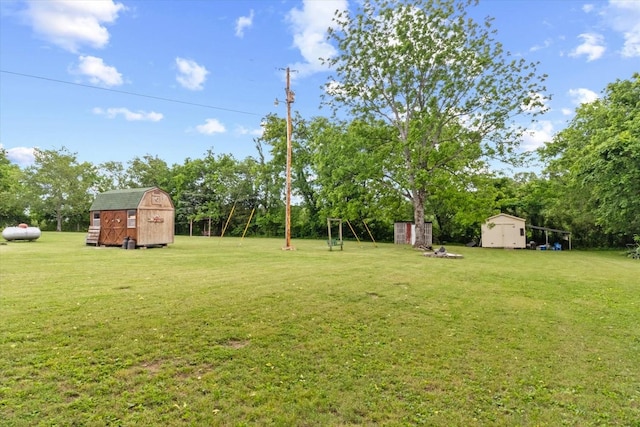 410 Sinking Creek Rd, Petersburg, TN 37144 - view of grassy yard featuring view of scattered trees