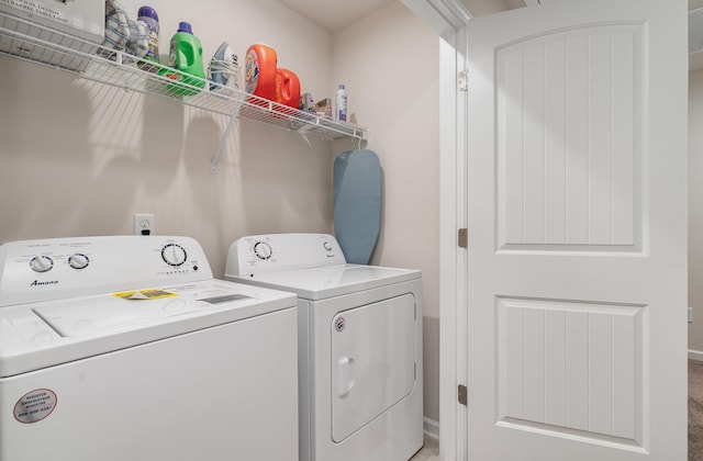 2023 Sperling Dr, Gallatin, TN 37066 - laundry room featuring washing machine and clothes dryer