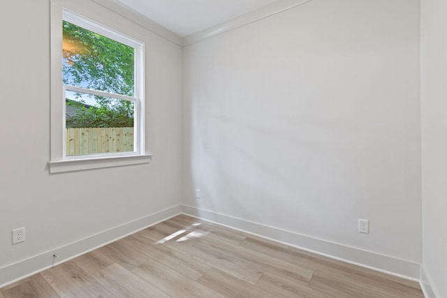 5509 Urbandale Ave, Nashville, TN 37209 - empty room featuring light wood-type flooring and baseboards