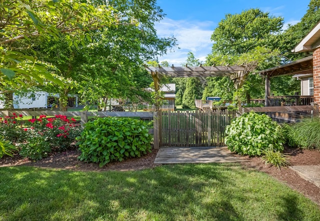 346 Lynnford Dr, Murfreesboro, TN 37128 - view of yard featuring a pergola