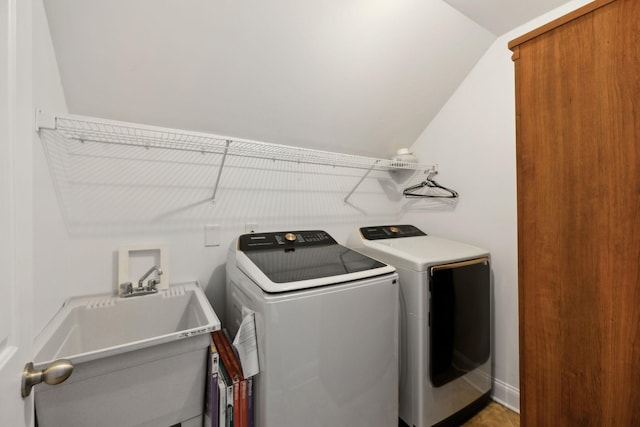 3511 Blaze Dr, Murfreesboro, TN 37128 - laundry room featuring washing machine and dryer