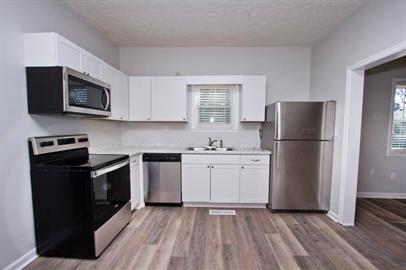 1300 Todd Ave, Dyersburg, TN 38024 - photo 5