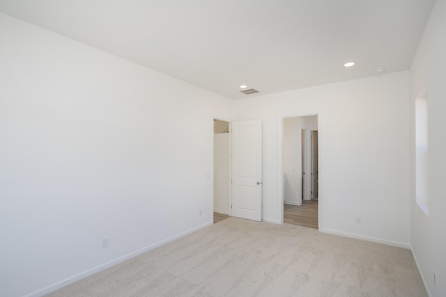 3044 Fernwood Ln, Columbia, TN 38401 - unfurnished room with light carpet, baseboards, and recessed lighting