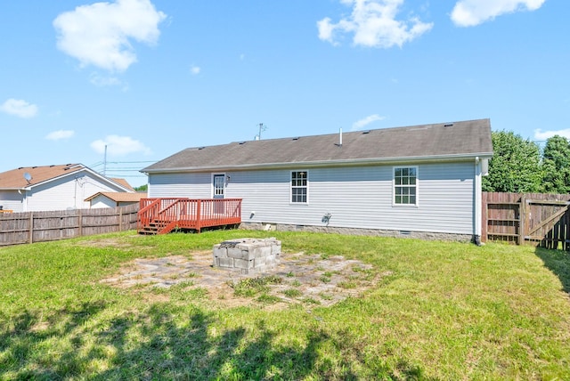 337 Atlantic Ave, Oak Grove, KY 42262 - rear view of property with a wooden deck and crawl space