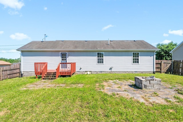 337 Atlantic Ave, Oak Grove, KY 42262 - rear view of house with a deck and crawl space