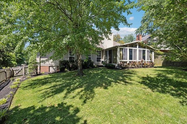 4348 Oakcrest Ln, Hermitage, TN 37076 - view of yard featuring a sunroom
