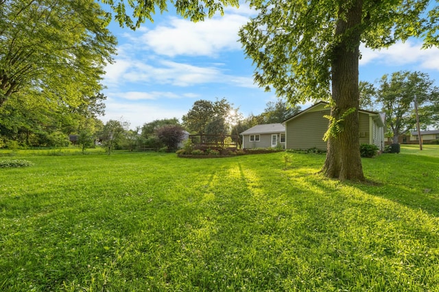 176 Kirby Dr, Clarksville, TN 37042 - view of grassy yard