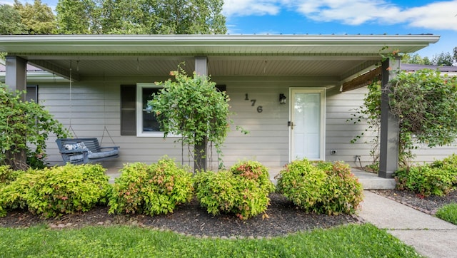 176 Kirby Dr, Clarksville, TN 37042 - view of front of property with a porch