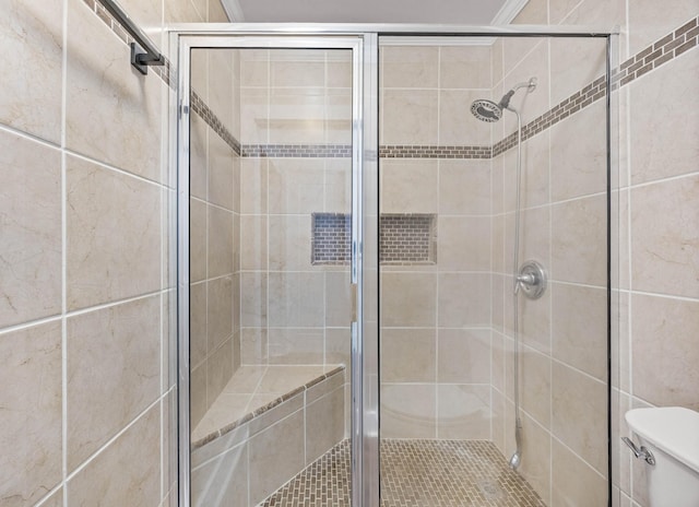 176 Kirby Dr, Clarksville, TN 37042 - bathroom featuring a stall shower and toilet