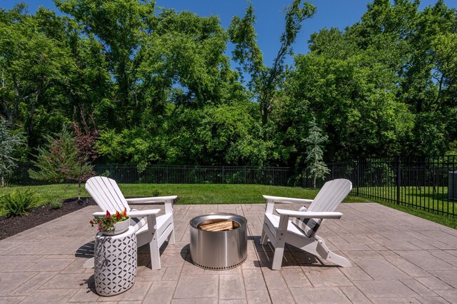 894 Plowson Rd, Mount Juliet, TN 37122 - view of patio / terrace featuring a fire pit
