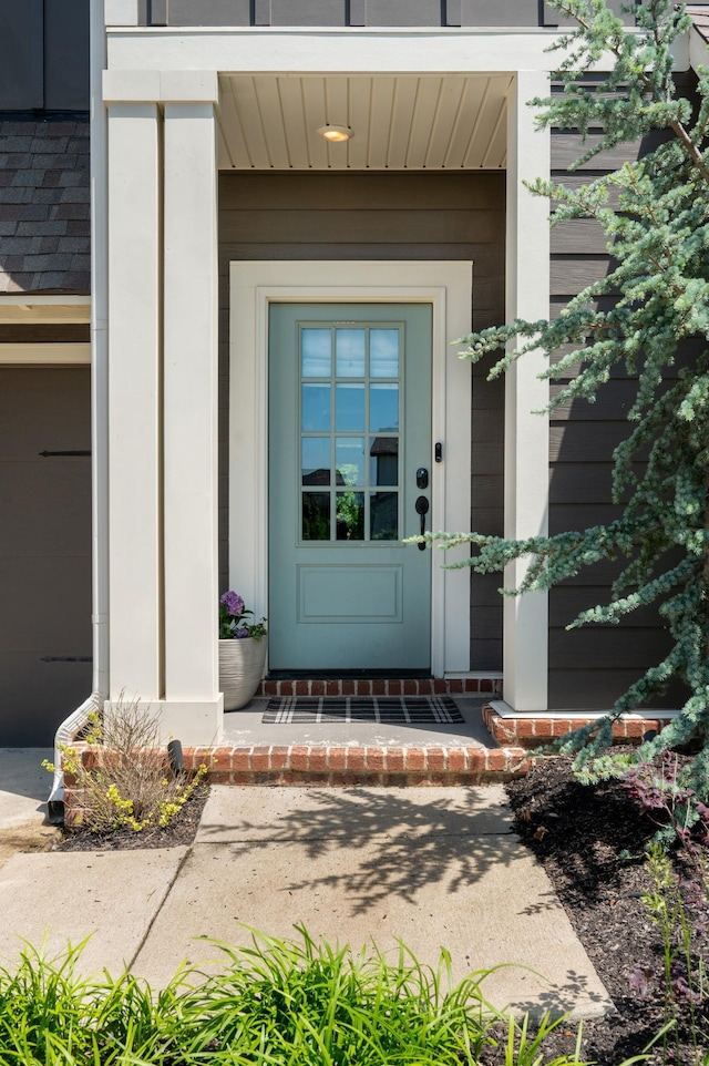 894 Plowson Rd, Mount Juliet, TN 37122 - doorway to property featuring a garage and a porch