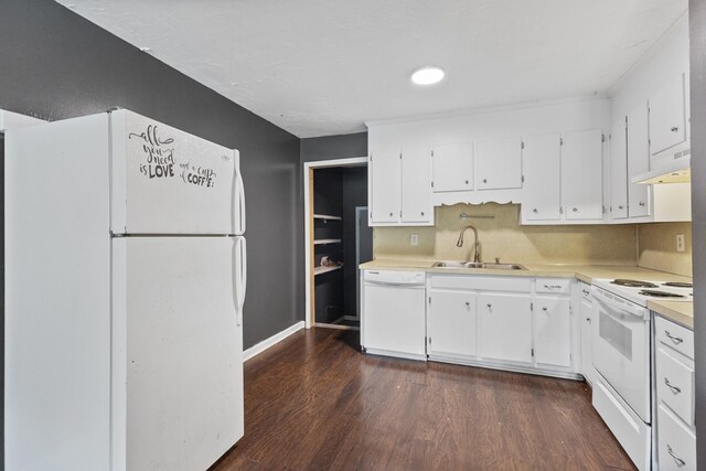 1903 Fern Dr Unit 1903-1905, Murfreesboro, TN 37130 - kitchen featuring white appliances, under cabinet range hood, a sink, and light countertops