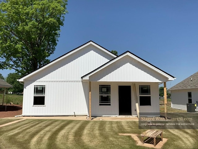 440 Laramie Dr, Springfield, TN 37172 - view of front of house with a porch, a front lawn, and central AC unit