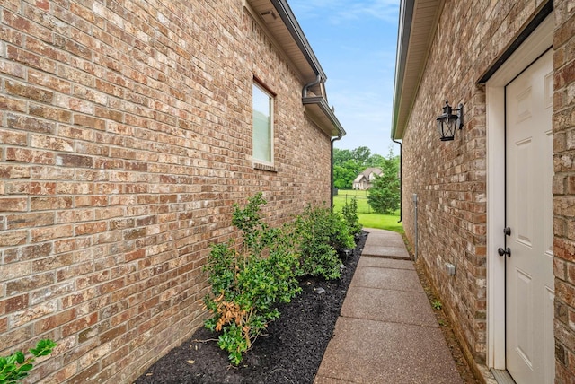 117 Brixton Rdg, Lebanon, TN 37087 - view of side of property with brick siding