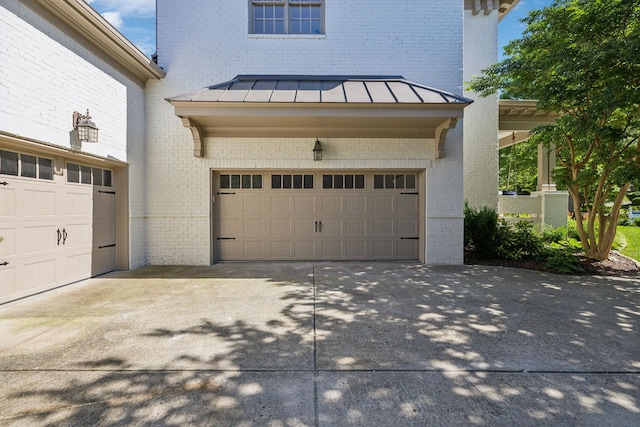 424 Wild Elm St, Franklin, TN 37064 - garage featuring driveway