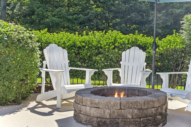 4043 Old Light Cir, Arrington, TN 37014 - view of patio / terrace featuring an outdoor fire pit