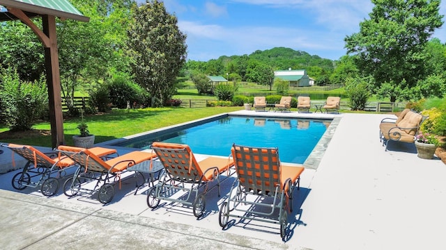 3285 Blazer Rd, Franklin, TN 37064 - swimming pool featuring a patio area