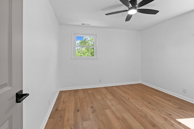 104 Dolphus Dr, Hendersonville, TN 37075 - empty room featuring light wood finished floors, baseboards, and ceiling fan