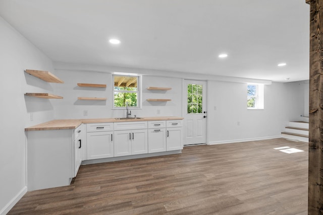 104 Dolphus Dr, Hendersonville, TN 37075 - kitchen featuring wood counters, open shelves, a sink, and recessed lighting