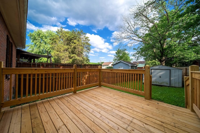 504 Macfie Ct, Madison, TN 37115 - wooden terrace featuring a fenced backyard