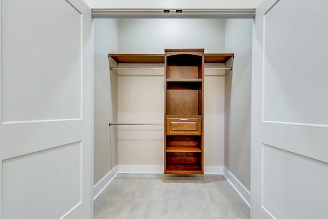 110 4th Ave S, Loretto, TN 38469 - view of closet