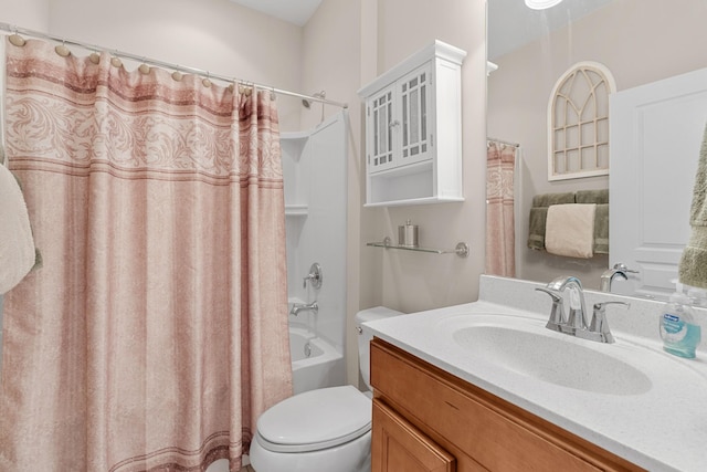 565 Scout Dr, Mount Juliet, TN 37122 - full bath featuring toilet, vanity, and shower / tub combo