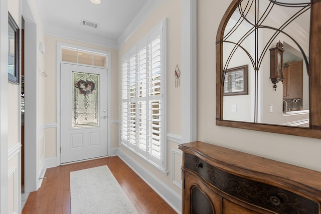 565 Scout Dr, Mount Juliet, TN 37122 - foyer entrance featuring wood-type flooring and ornamental molding