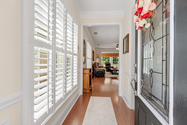 565 Scout Dr, Mount Juliet, TN 37122 - foyer featuring ornamental molding, light wood finished floors, and ceiling fan