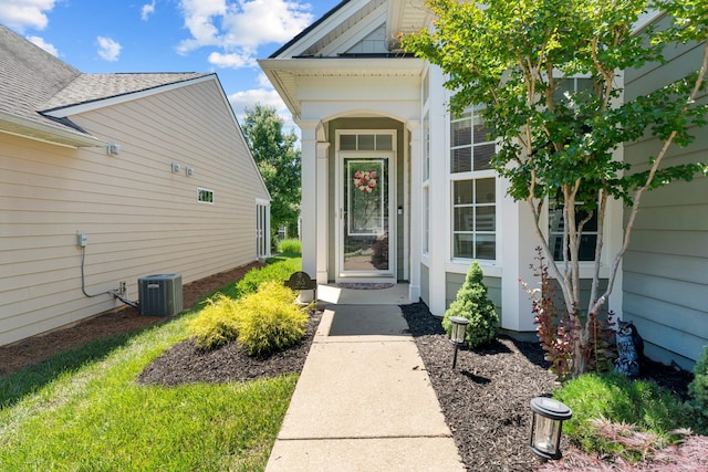 565 Scout Dr, Mount Juliet, TN 37122 - view of exterior entry with central AC unit