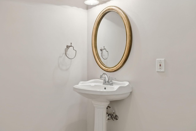 804 Beazer Ln, Antioch, TN 37013 - view of bathroom