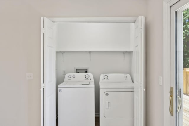 804 Beazer Ln, Antioch, TN 37013 - laundry area with washer and dryer