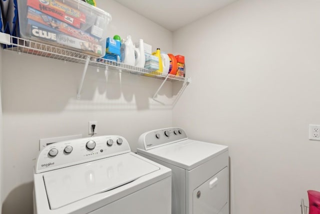 1342 Vilda Way Unit 300, Lebanon, TN 37087 - laundry room featuring washer and dryer