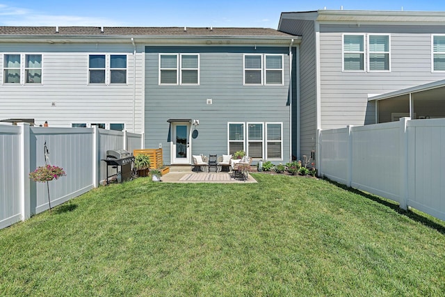 1246 June Wilde Rdg, Spring Hill, TN 37174 - back of house with a patio area