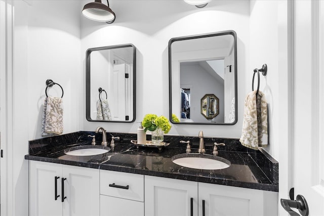 500 Beck Ave, Chattanooga, TN 37405 - bathroom with double vanity