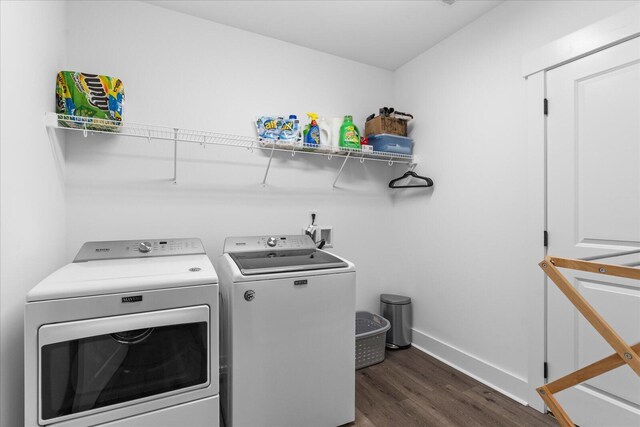 500 Beck Ave, Chattanooga, TN 37405 - laundry area with washing machine and clothes dryer and dark wood-type flooring