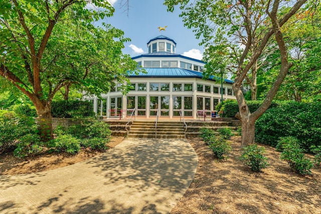 500 Beck Ave, Chattanooga, TN 37405 - view of front of house featuring a standing seam roof, a metal roof, and a sunroom