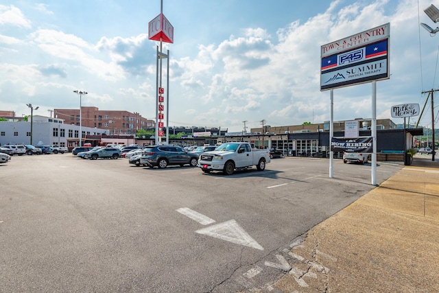 500 Beck Ave, Chattanooga, TN 37405 - view of uncovered parking lot