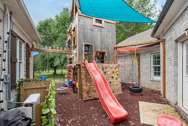 1205 Sequoya Trl, Columbia, TN 38401 - view of jungle gym