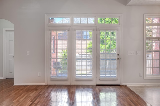 122 Belmont Cir, Hendersonville, TN 37075 - doorway to outside with hardwood / wood-style flooring, arched walkways, and baseboards