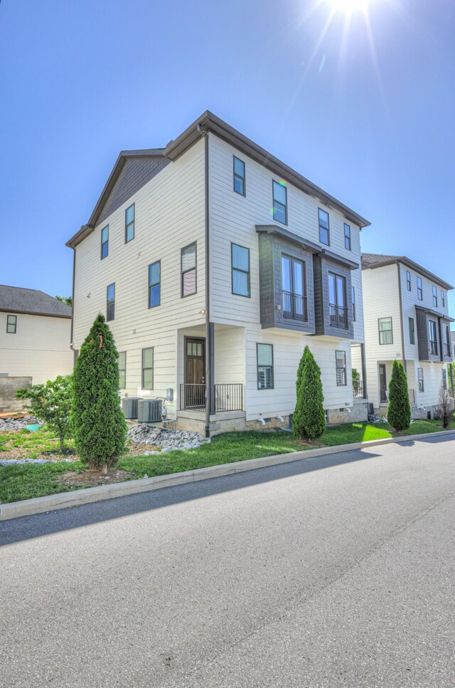 643 Vernon Ave Unit 6, Nashville, TN 37209 - photo 1