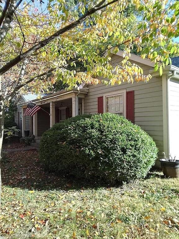 1802 Glen Oaks Ln, Dyersburg, TN 38024 - view of outdoor structure