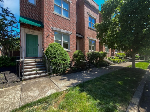 137 Dean St, Pleasant View, TN 37146 - entrance to property with brick siding