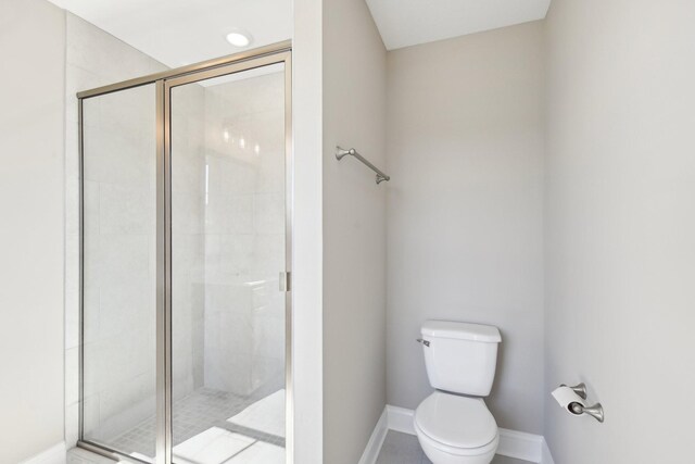 837 Macon Ln, Clarksville, TN 37042 - full bath with toilet, a stall shower, and baseboards