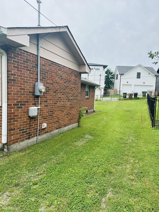 915 Wedgewood Ave, Nashville, TN 37203 - view of side of property with brick siding