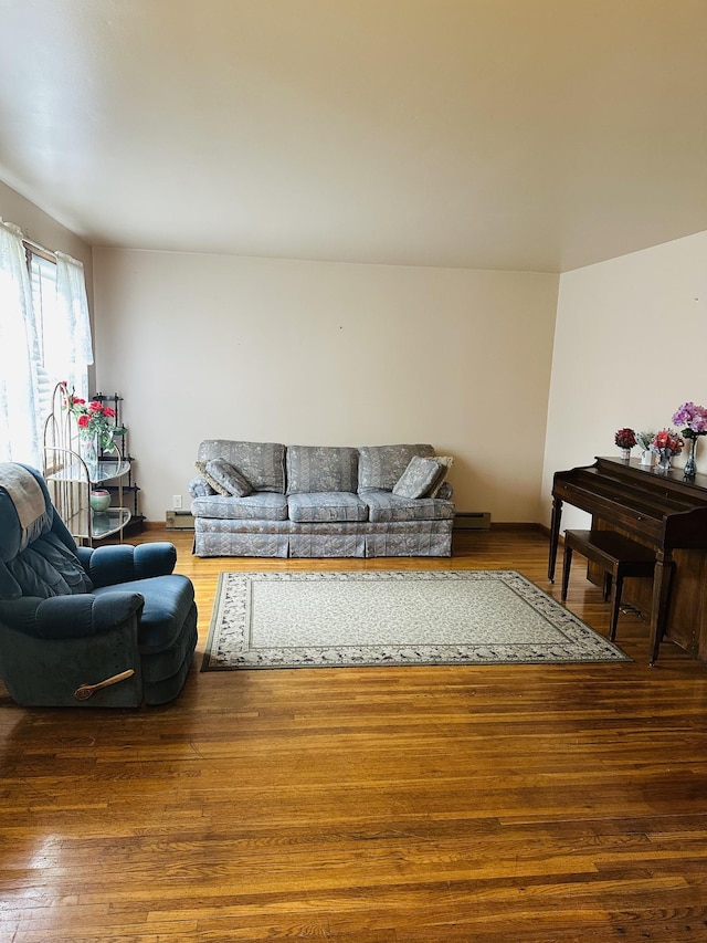915 Wedgewood Ave, Nashville, TN 37203 - living room with wood finished floors