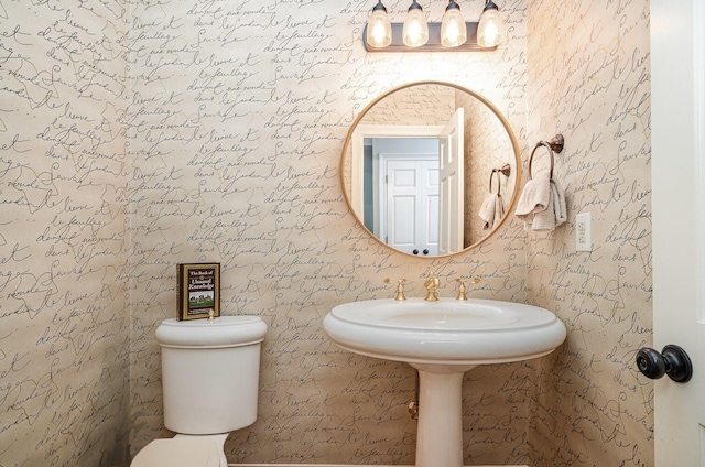 256 Scenic Dr, Dickson, TN 37055 - half bath with toilet
